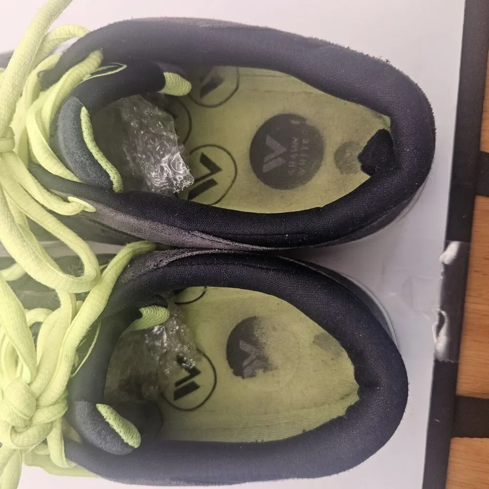 Shaun White shoes show